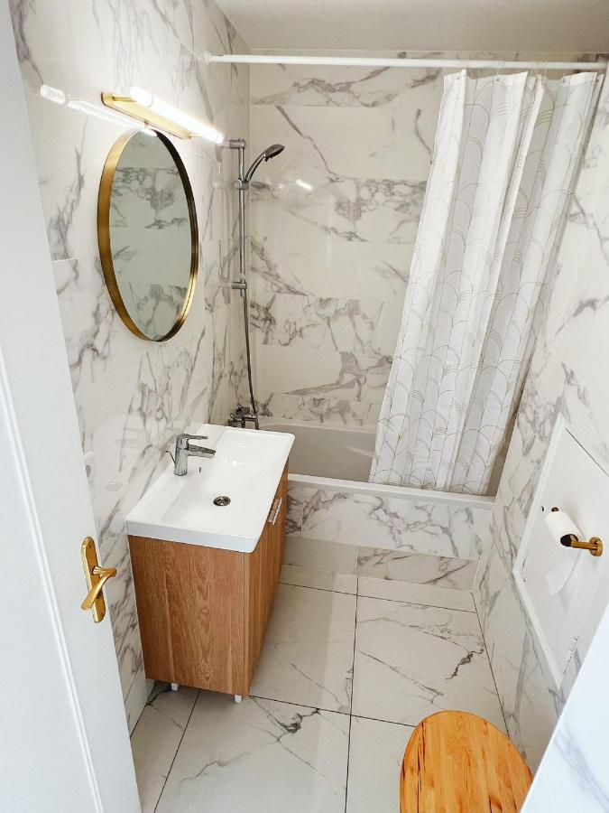 Apartment Near Subway And Supermarket Paris Ngoại thất bức ảnh
