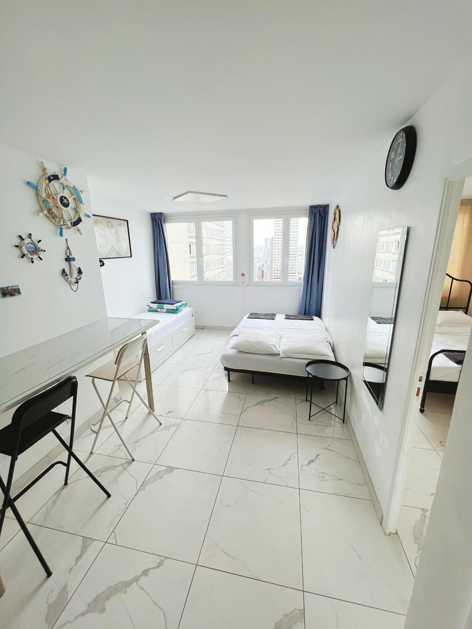 Apartment Near Subway And Supermarket Paris Ngoại thất bức ảnh